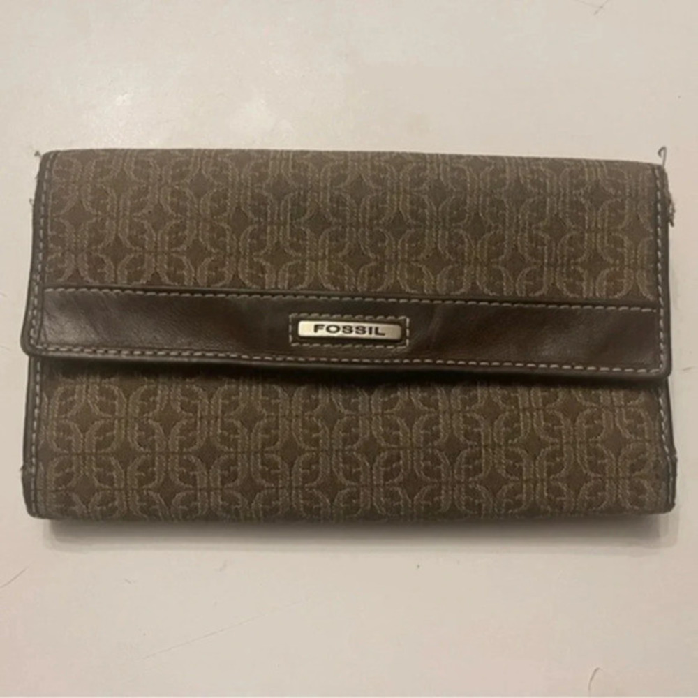 Fossil Tri-Fold Brown Leather Letter F Fabric Signature Checkbook Wallet
